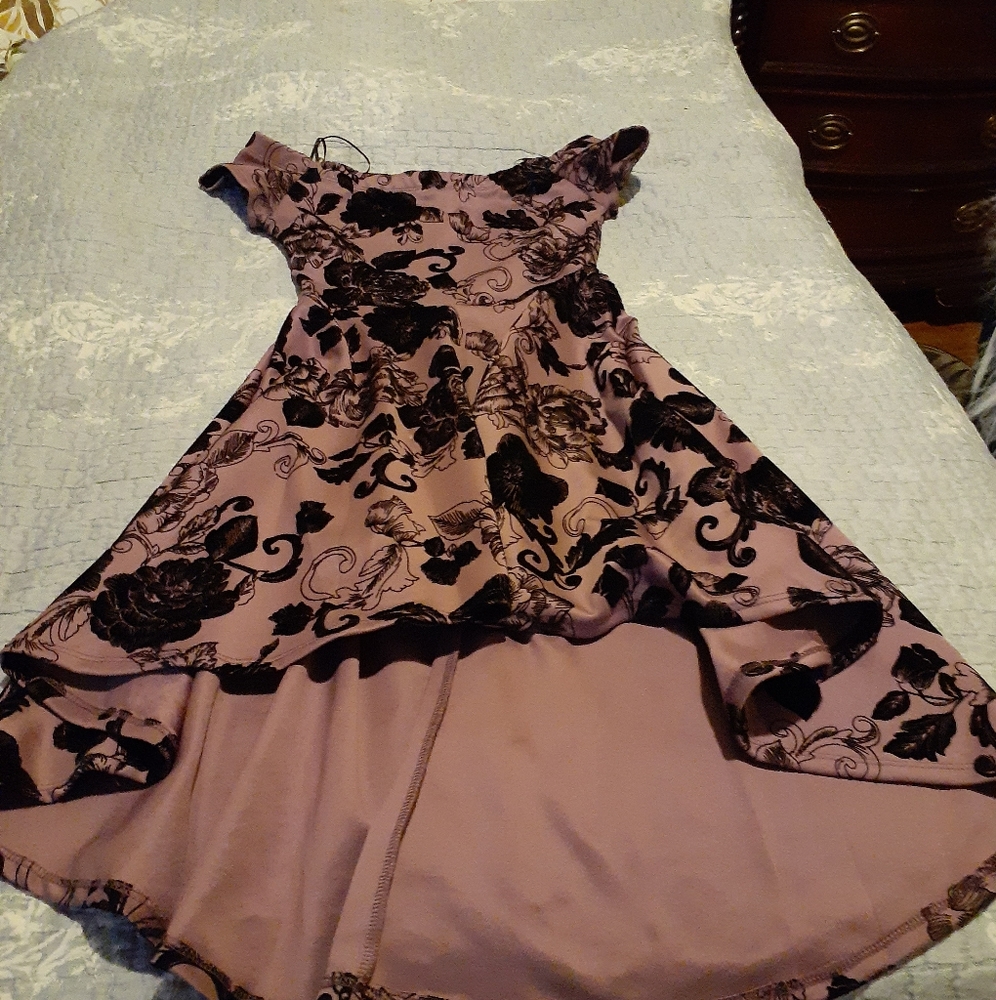 Purple Velvet Flower Embroidered Dress